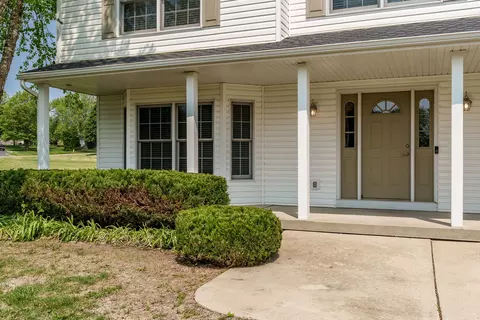 Exterior - 5804 Targee Trl, Roscoe, IL 61073 photo 3 of 10