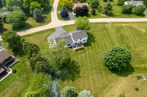 View/Area - 5804 Targee Trl, Roscoe, IL 61073 photo 5 of 7