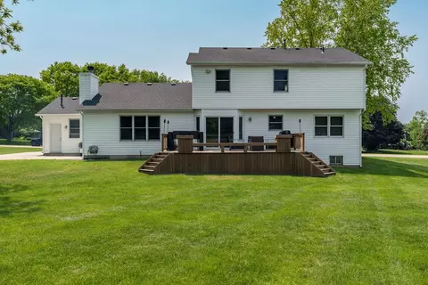 Exterior - 5804 Targee Trl, Roscoe, IL 61073 photo 10 of 10