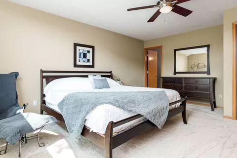 Bedroom - 5804 Targee Trl, Roscoe, IL 61073 photo 7 of 9