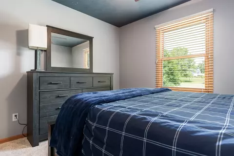 Bedroom - 5804 Targee Trl, Roscoe, IL 61073 photo 2 of 9