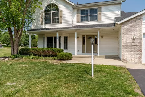 Exterior - 5804 Targee Trl, Roscoe, IL 61073 photo 2 of 10