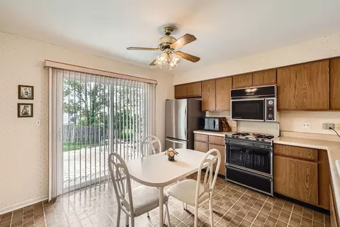 1232 Sumac Trl, Hoffman Estates, IL 60192 photo 6