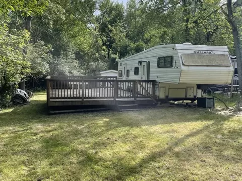 17-164 Woodhaven Lks, Sublette, IL 61367