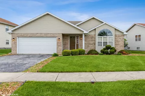 907 Mary Byrne Dr, Sauk Village, IL 60411