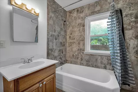 Bath - 913 N Mason St, Bloomington, IL 61701 photo 1 of 1
