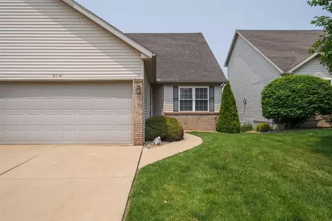 510 Beechwood Ct, Normal, IL 61761