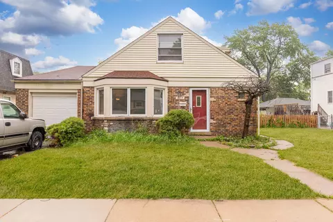 10215 S Kildare Ave, Oak Lawn, IL 60453