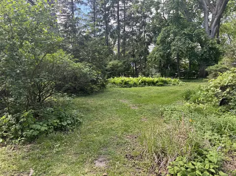 362 Western Ave, Clarendon Hills, IL 60514