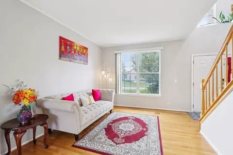 263 Thrush Cir, Lindenhurst, IL 60046 photo 7
