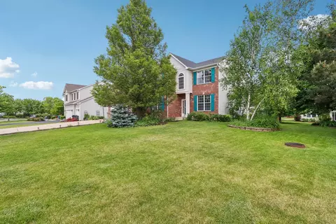 263 Thrush Cir, Lindenhurst, IL 60046 photo 3