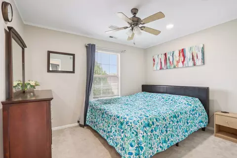 263 Thrush Cir, Lindenhurst, IL 60046 photo 36