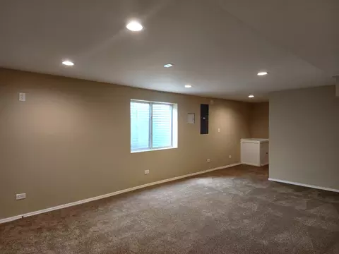 Living - 2317 Scott Ln, Aurora, IL 60502 photo 1 of 3