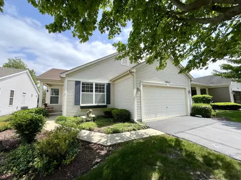 21240 Montclare Lake Dr, Crest Hill, IL 60403