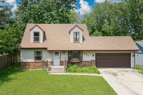 Exterior - 301 Columbia Dr, Normal, IL 61761 photo 10 of 10