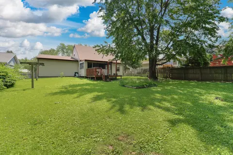 Exterior - 301 Columbia Dr, Normal, IL 61761 photo 7 of 10