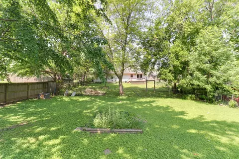 Exterior - 301 Columbia Dr, Normal, IL 61761 photo 6 of 10
