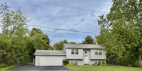 42216 N Lewis Ave, Zion, IL 60099