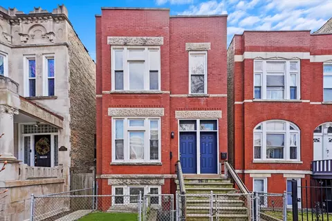 2617 W Crystal St, Chicago, IL 60622