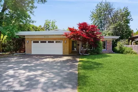 9110 Keystone Ave, Skokie, IL 60076