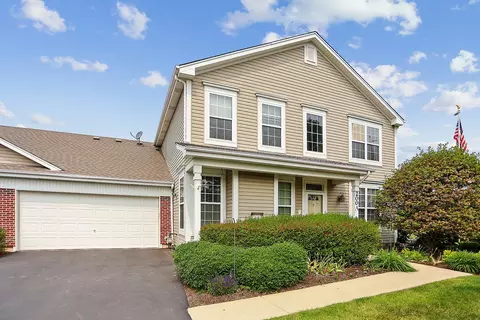 200 St James Pkwy, Sugar Grove, IL 60554