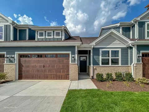 34 Steeple Bend Ln, Evergreen Park, IL 60805