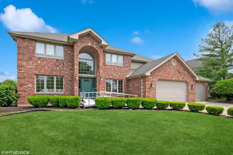 17935 Pheasant Lake Dr, Tinley Park, IL 60487