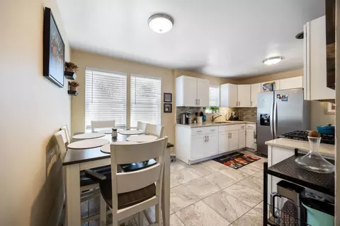 Kitchen - 1546 N Lee Blvd, Berkeley, IL 60163 photo 1 of 4