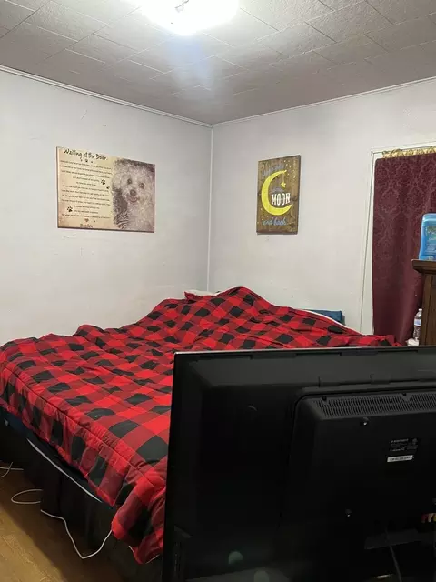 Bedroom - 316 E Jefferson St, Freeport, IL 61032 photo 1 of 2