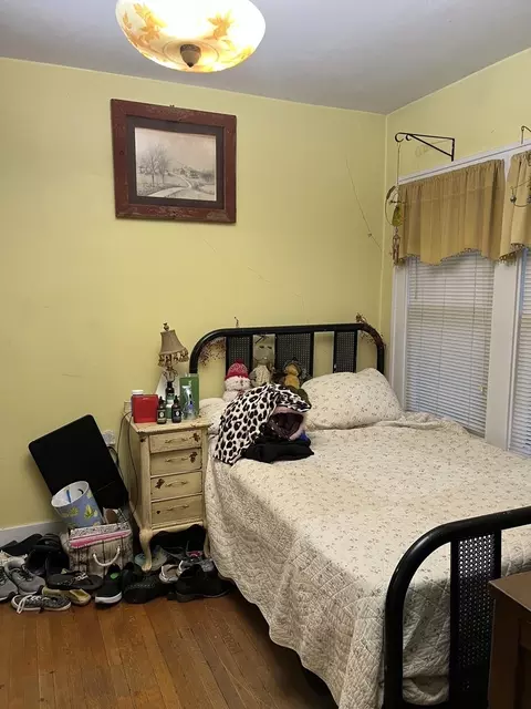 Bedroom - 316 E Jefferson St, Freeport, IL 61032 photo 2 of 2