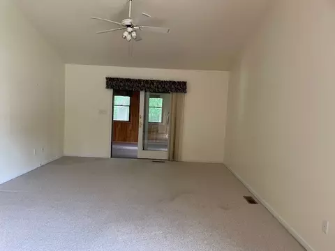 2828 Emerald Dr, Ottawa, IL 61350 photo 14