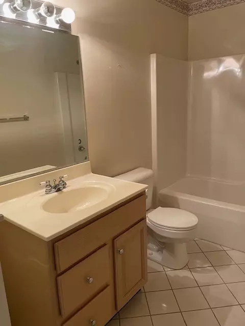 2828 Emerald Dr, Ottawa, IL 61350 photo 10