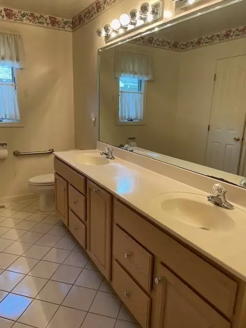 2828 Emerald Dr, Ottawa, IL 61350 photo 13