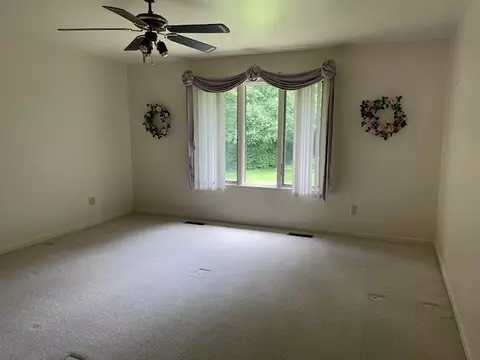 2828 Emerald Dr, Ottawa, IL 61350 photo 7