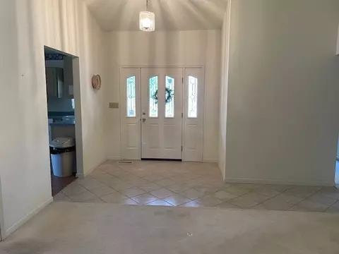 2828 Emerald Dr, Ottawa, IL 61350 photo 5