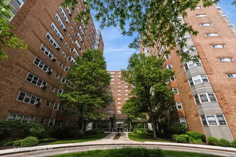 4960 N Marine Dr #720, Chicago, IL 60640