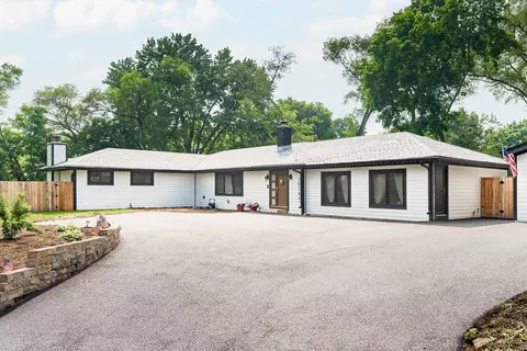 3 N544 Bittersweet Rd, Saint Charles, IL 60175