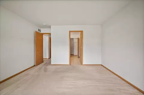 Bedroom - 249 Spring Ct, North Aurora, IL 60542 photo 1 of 2