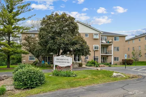Undisclosed, Carol Stream, IL 60188