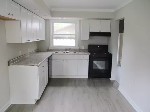Kitchen - 2333 S 20th Ave, Broadview, IL 60155 photo 1 of 1