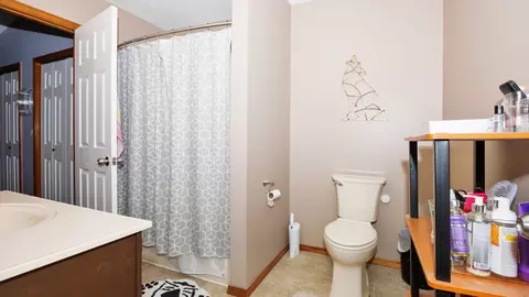 Bath - 12 Parkshores Dr, Bloomington, IL 61701 photo 1 of 2