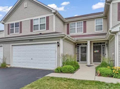 1243 Waverly Dr, Volo, IL 60020