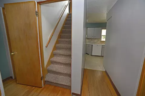 Entry Way - 610 E Main St, Ottawa, IL 61350 photo 1 of 1