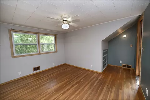 Bedroom - 610 E Main St, Ottawa, IL 61350 photo 3 of 5