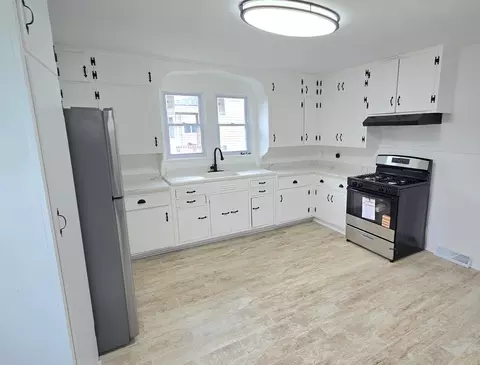 Kitchen - Undisclosed, Ottawa, IL 61350 photo 2 of 3
