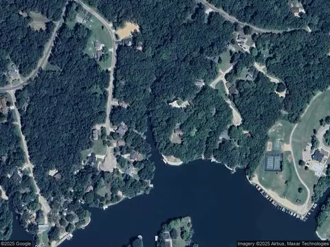 16 Country Club Dr, Putnam, IL 61560