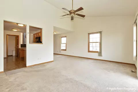 5832 Fieldstone Trl, Mchenry, IL 60050 photo 7