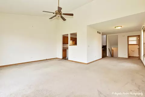 5832 Fieldstone Trl, Mchenry, IL 60050 photo 5