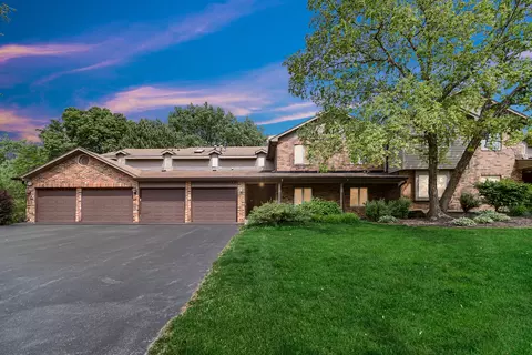 986 West Ct #C, Naperville, IL 60563