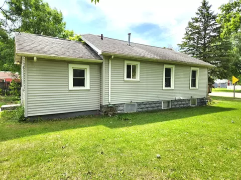 Exterior - 1198 E Bluff St, Marseilles, IL 61341 photo 1 of 2